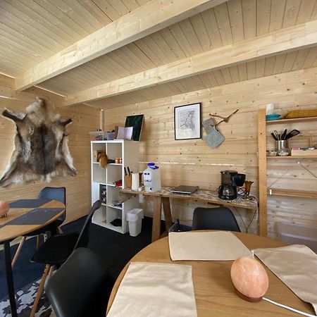 Aurora Igloo Fireplace-Heated Tents In A Secret Forest With Private Jacuzzi And Shared Sauna Bathroom And Dog Friendly Рованиеми Экстерьер фото