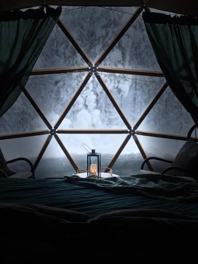 Aurora Igloo Fireplace-Heated Tents In A Secret Forest With Private Jacuzzi And Shared Sauna Bathroom And Dog Friendly Рованиеми Экстерьер фото