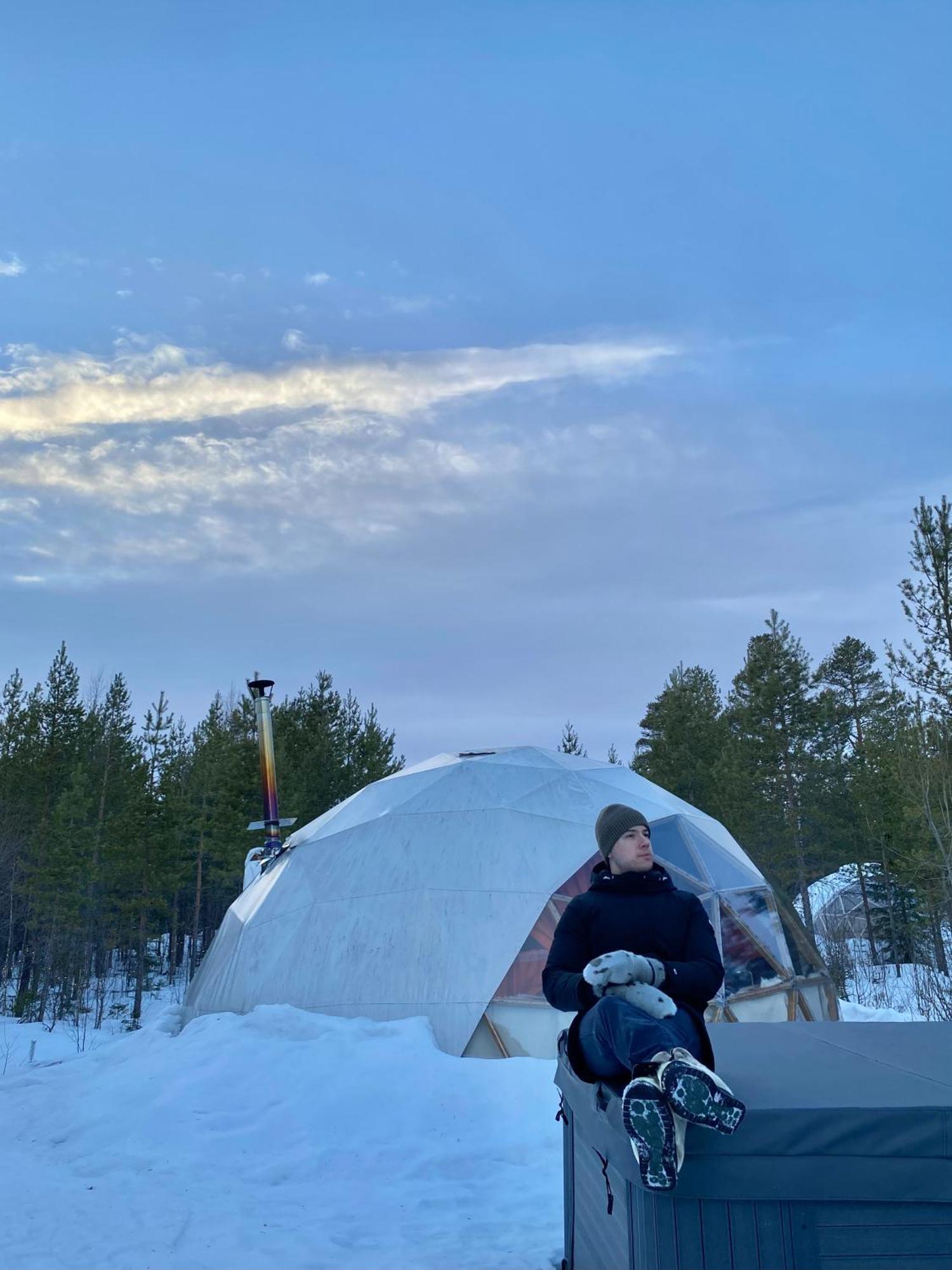 Aurora Igloo Fireplace-Heated Tents In A Secret Forest With Private Jacuzzi And Shared Sauna Bathroom And Dog Friendly Рованиеми Экстерьер фото