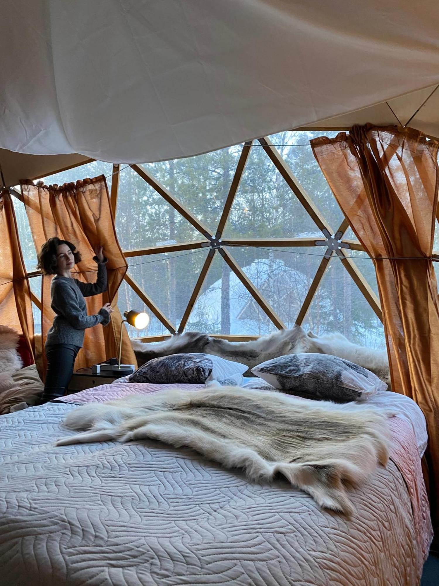 Aurora Igloo Fireplace-Heated Tents In A Secret Forest With Private Jacuzzi And Shared Sauna Bathroom And Dog Friendly Рованиеми Экстерьер фото